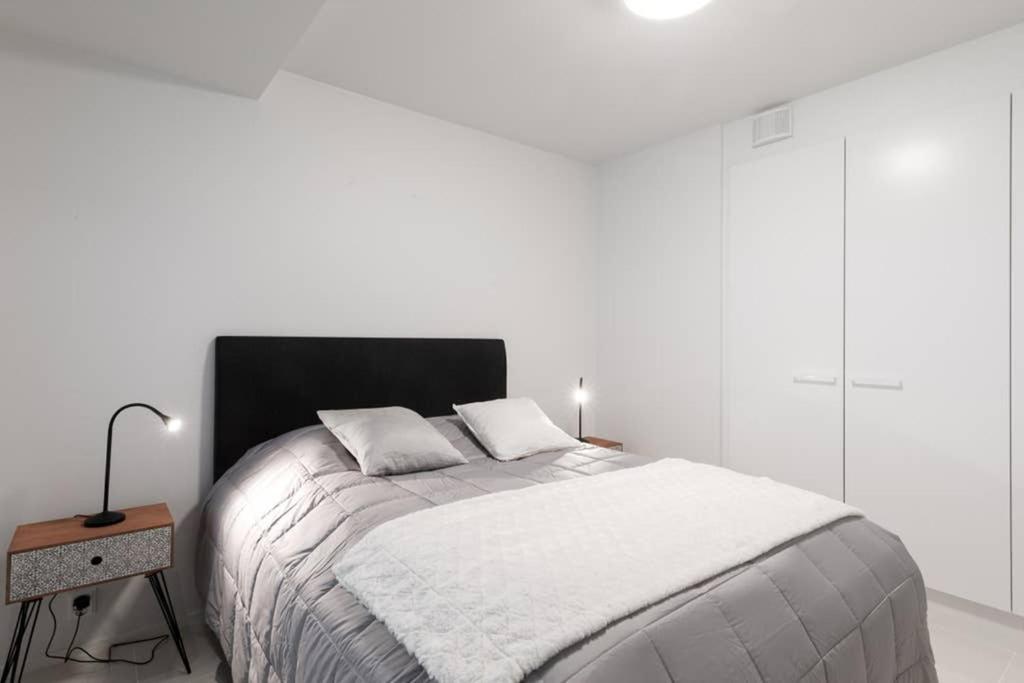 Sleek And Spacious 3 Bedroom Apartment In City Centre Helsinki Extérieur photo